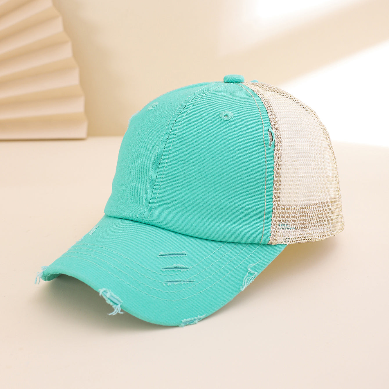 Distressed Washed Mesh Baseball Cap – Frayed Unisex Hat for Outdoor & Daily Wear