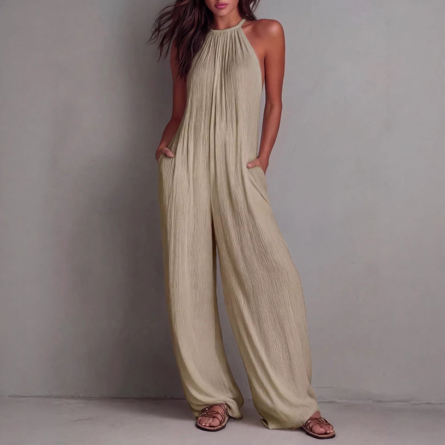 Women's Sleeveless Open-Back Wide-Leg Pleated Jumpsuit