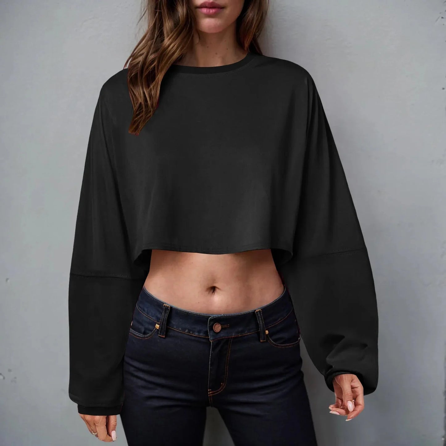 🧘‍♀️ Women’s Long Sleeve Loose-Fit Crop Top